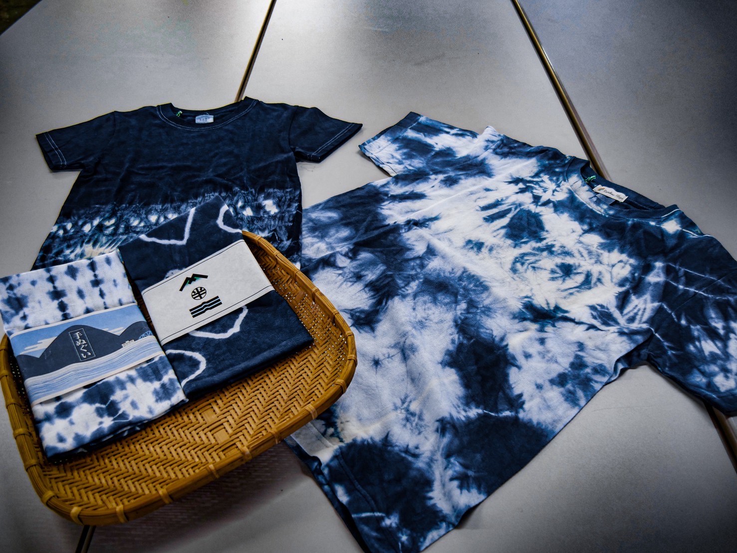 藍染め体験も大人気です】藍染Tシャツ／藍染手ぬぐい - ポケットに愛川